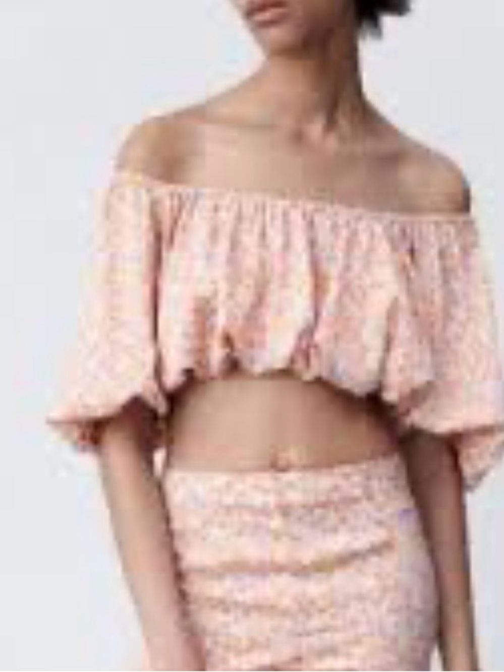 ZARA Printed Satin Effect Puff-Sleeve Off-The-Shoulder Crop Top Small - Picture 4 of 15